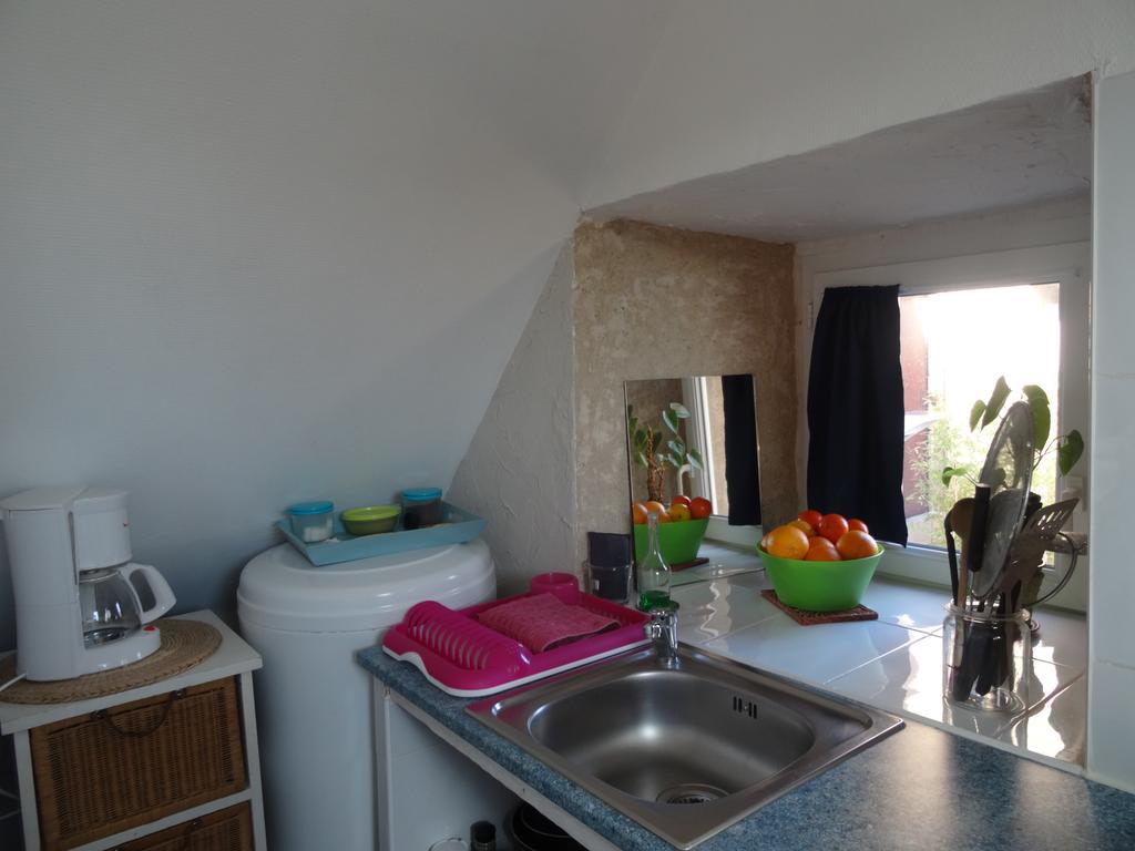 La Medina Bed & Breakfast Surtainville Oda fotoğraf